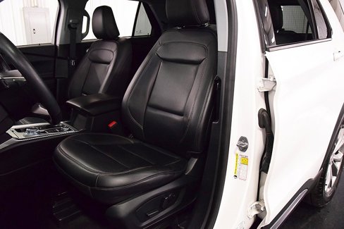 Used 2022 Ford Explorer XLT w/ Equipment Group 202A image 31
