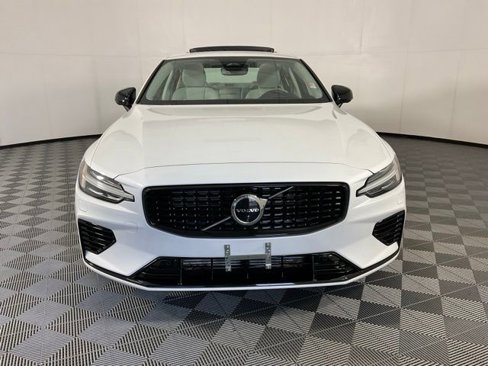 Certified 2024 Volvo S60 T8 Ultimate image 2