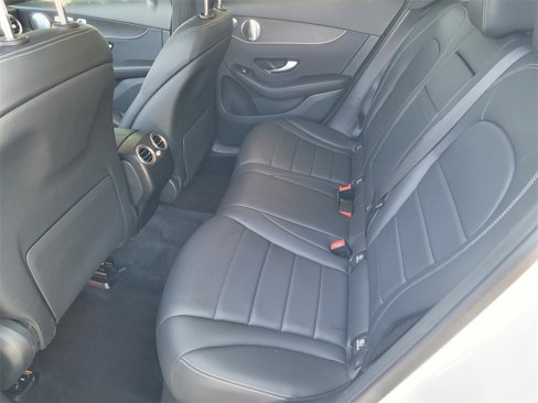 Used 2020 Mercedes-Benz GLC 300 4MATIC image 10