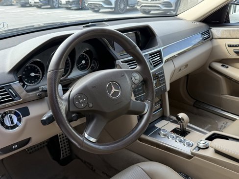 Used 2010 Mercedes-Benz E 63 AMG Sedan image 23