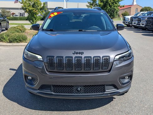 Certified 2023 Jeep Cherokee Altitude Lux image 2