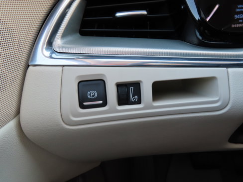 Used 2019 Cadillac XT5 Premium Luxury image 21