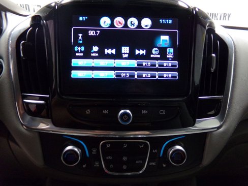 Used 2018 Chevrolet Traverse LT image 20