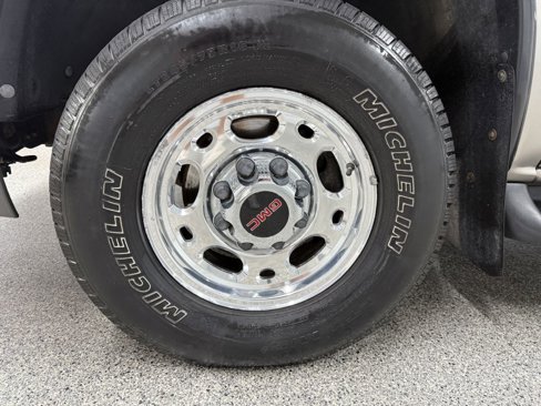 Used 2001 GMC Yukon XL 2500 SLT image 31