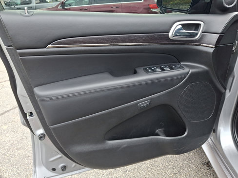 Used 2018 Jeep Grand Cherokee High Altitude image 12