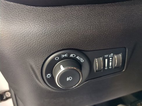 Used 2022 Jeep Compass Latitude w/ Convenience Group image 35