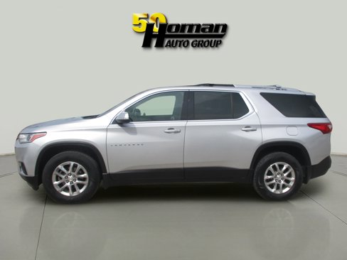 Used 2018 Chevrolet Traverse LT image 2