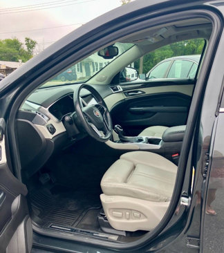Used 2016 Cadillac SRX Luxury w/ Driver Awareness Package image 9