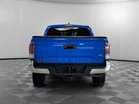 Used 2020 Toyota Tacoma TRD Off-Road image 7