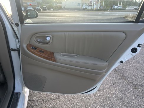 Used 2004 INFINITI I35 w/ Cold Weather Pkg image 17