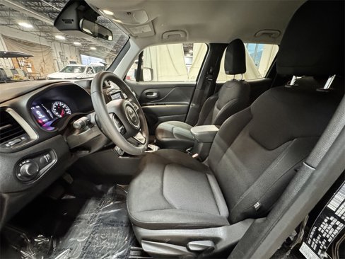 Used 2023 Jeep Renegade Latitude image 19
