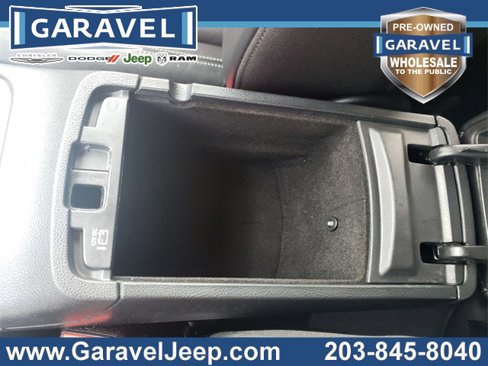 Used 2017 Jeep Grand Cherokee Limited image 36
