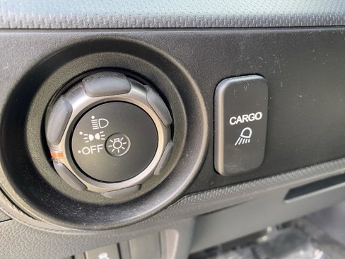 Used 2014 Honda Ridgeline SE image 18