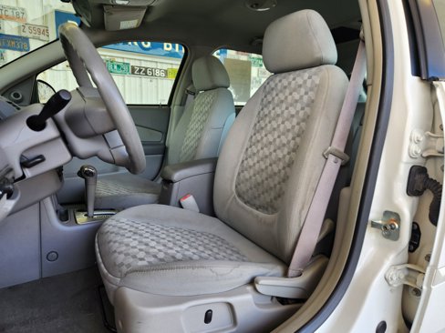Used 2005 Chevrolet Malibu LS image 2