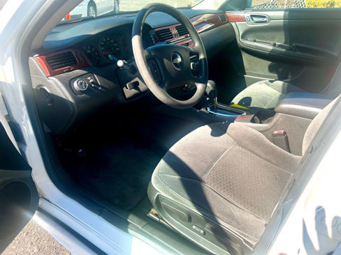 Used 2009 Chevrolet Impala LS image 8