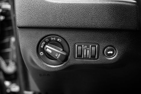 Used 2016 Dodge Charger SXT w/ Navigation & Travel Group image 34