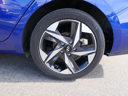 Certified 2023 Hyundai Elantra SEL w/ Convenience Package image 12