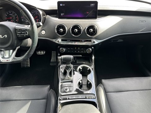 Used 2022 Kia Stinger GT-Line image 13