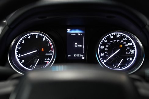 Used 2018 Toyota Camry SE image 21