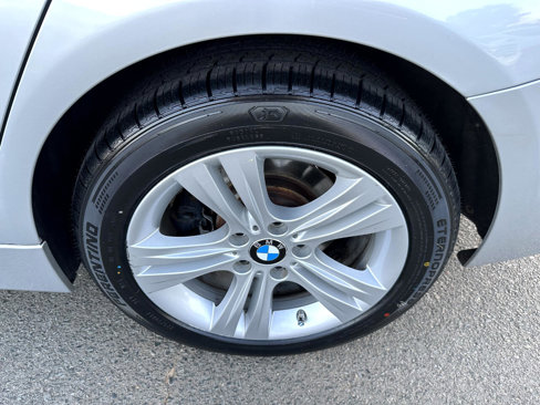 Used 2017 BMW 330i xDrive Sedan image 18