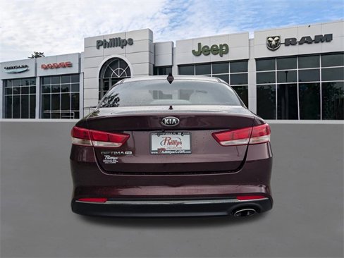 Used 2018 Kia Optima LX image 4