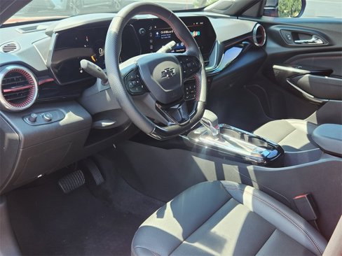 Used 2024 Chevrolet Trax RS w/ Driver Confidence Package image 7