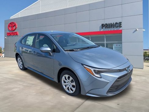 New 2025 Toyota Corolla LE image 2