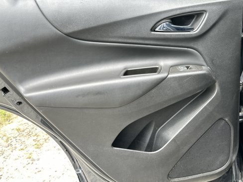 Used 2023 Chevrolet Equinox LT image 21