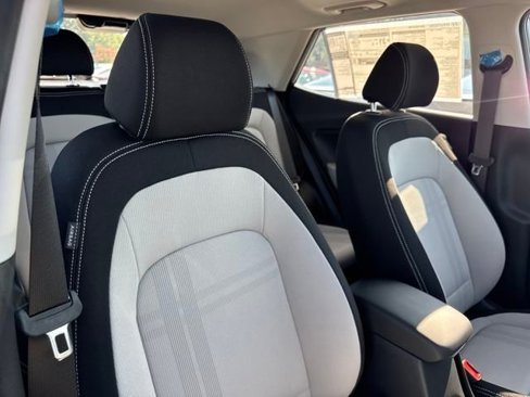 New 2025 Hyundai Venue SEL image 23