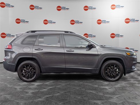 Certified 2023 Jeep Cherokee Altitude Lux image 4