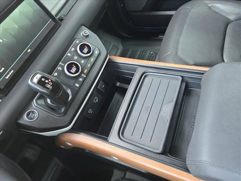 Used 2021 Land Rover Defender 90 X-Dynamic S image 23