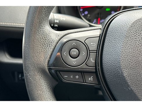 Used 2019 Toyota RAV4 LE image 31