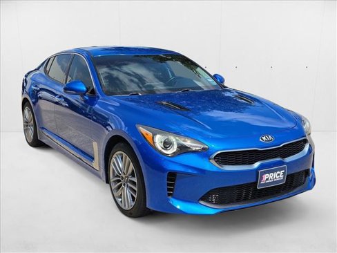 Used 2018 Kia Stinger image 3