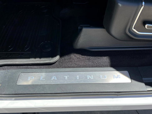 Used 2015 Ford F150 Platinum w/ Equipment Group 701A Luxury image 22