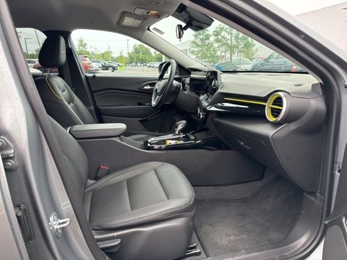 Used 2024 Chevrolet Trax ACTIV image 23
