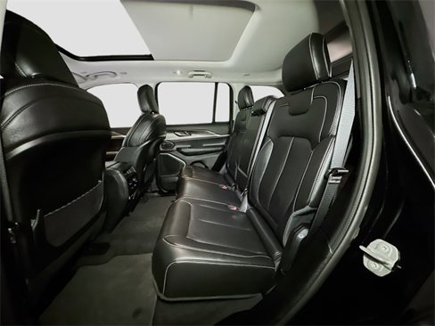 Certified 2022 Jeep Grand Cherokee Limited image 19