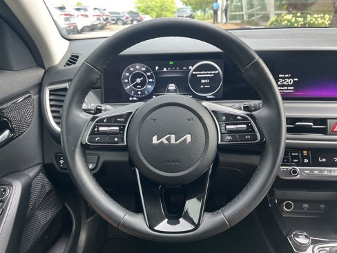 Used 2024 Kia Seltos EX image 15