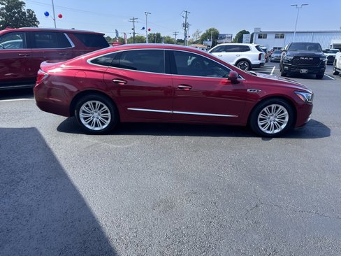 Used 2019 Buick LaCrosse Essence image 25