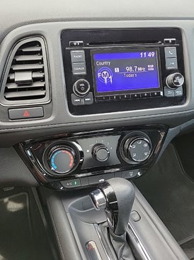 Used 2018 Honda HR-V LX image 20