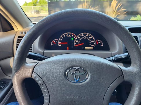 Used 2005 Toyota Camry LE image 34
