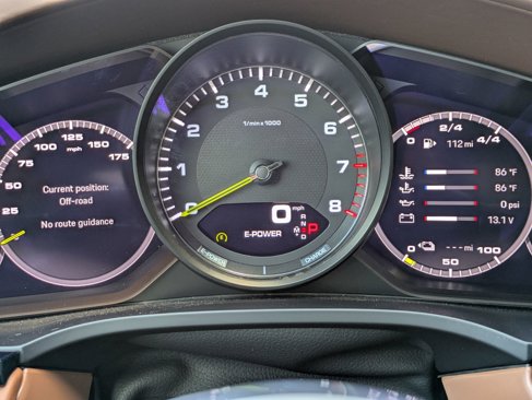 Certified 2023 Porsche Cayenne Platinum Edition image 17