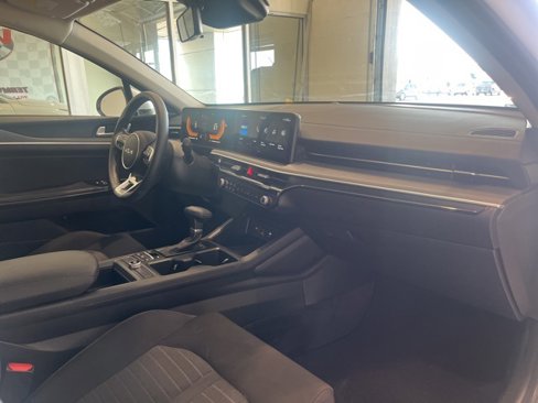Used 2025 Kia K5 LXS image 23
