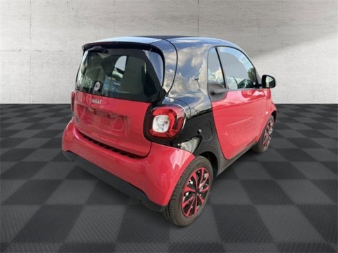 Used 2018 smart fortwo electric drive image 7
