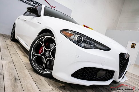 Used 2022 Alfa Romeo Giulia Veloce image 36
