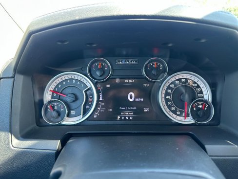 Used 2015 RAM 1500 Laramie w/ Convenience Group image 16