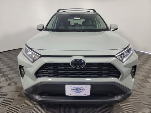 Used 2021 Toyota RAV4 XLE image 13