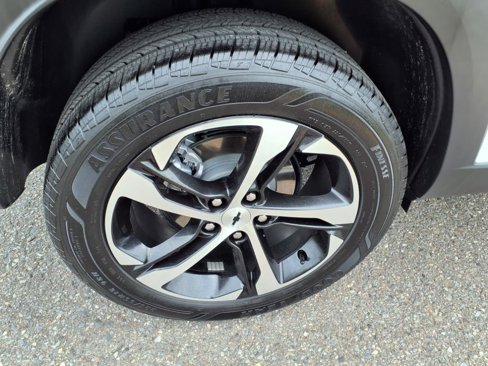 Used 2025 Chevrolet Trax RS image 20