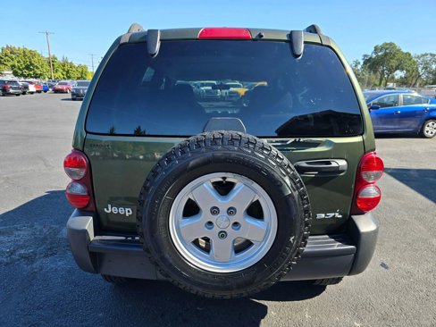 Used 2006 Jeep Liberty Sport image 4