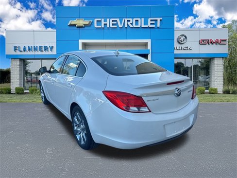 Certified 2012 Buick Regal Leather image 4