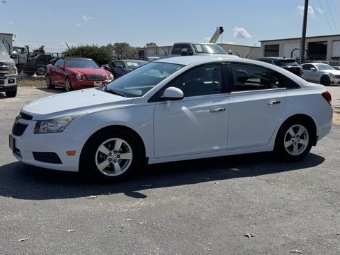 Used 2013 Chevrolet Cruze LT image 4